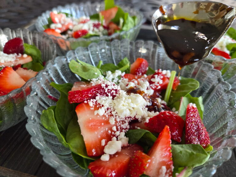 strawberry spinach salad